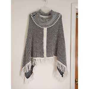 Caren Sport Black & White Crochet Cowl Neck Fringed Cape/Poncho 2X